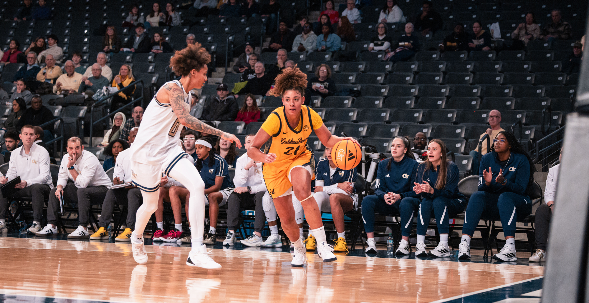 Cal WBB: Gisella Maul driving against Georgia Tech