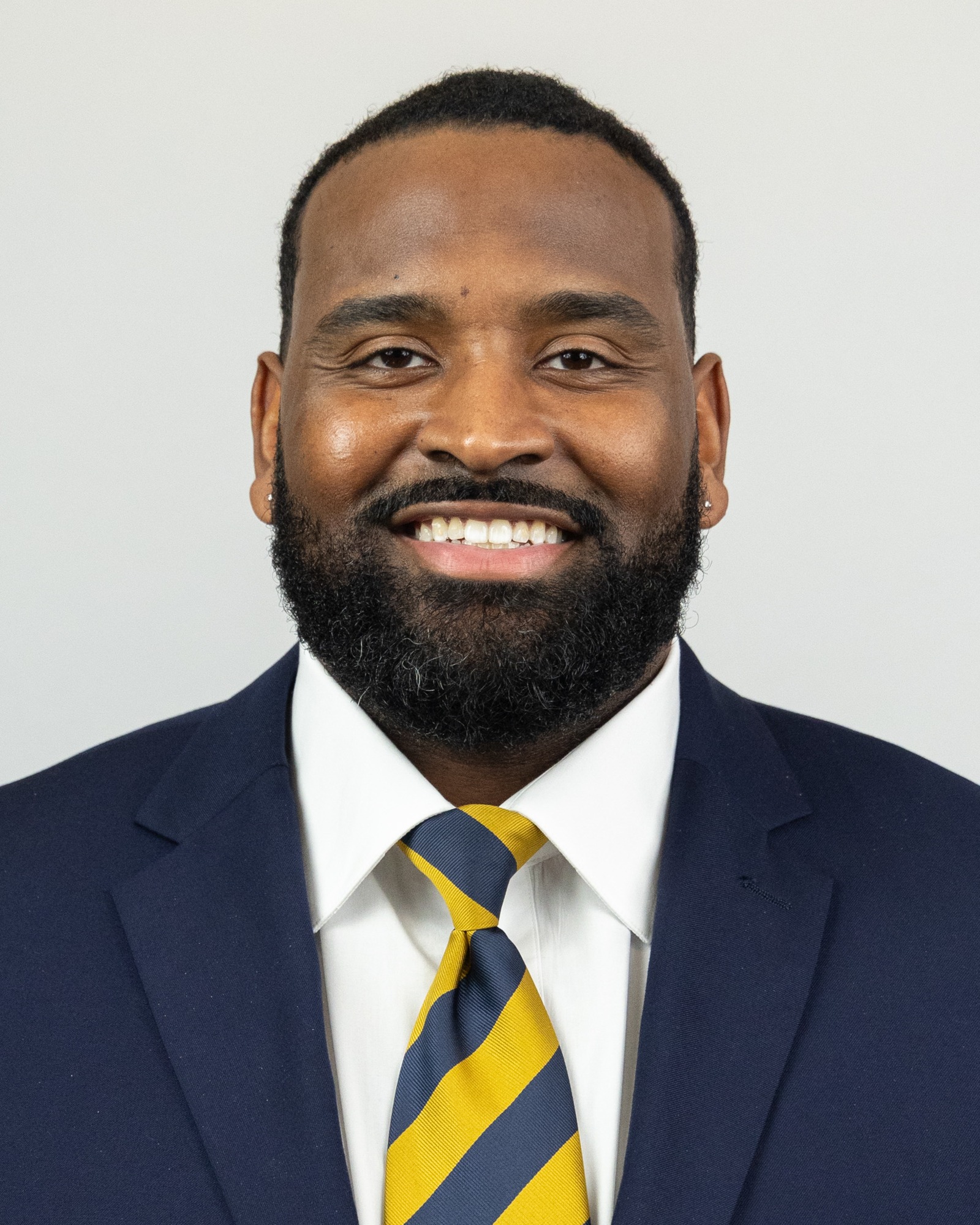 February 26, 2026; Berkeley, CA, USA; Cal Football Headshots California Memorial Stadium.  (Photo credit: Al Sermeno/KLC fotos)