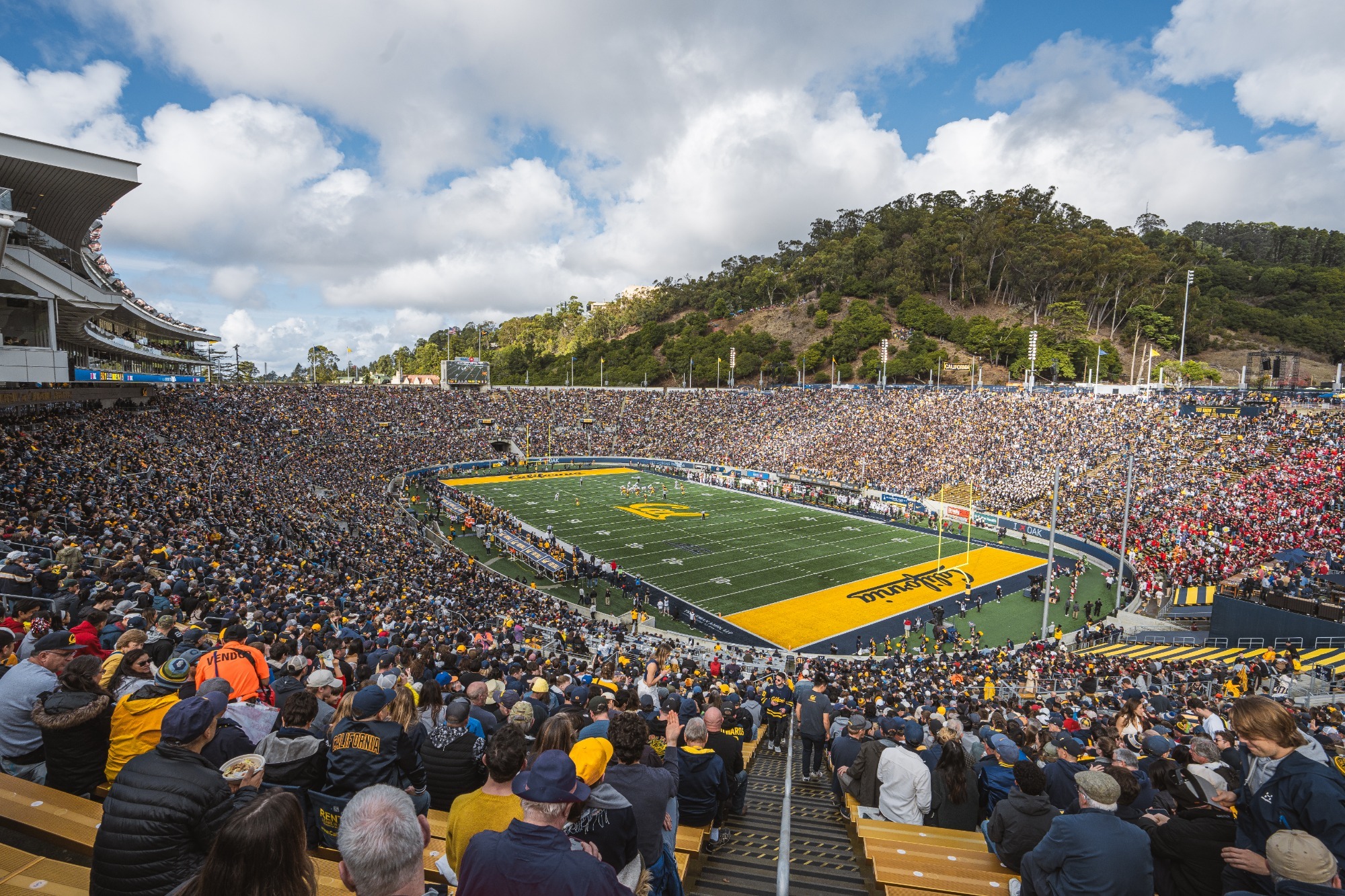 Fans filling California Memorial Stadium on gameday