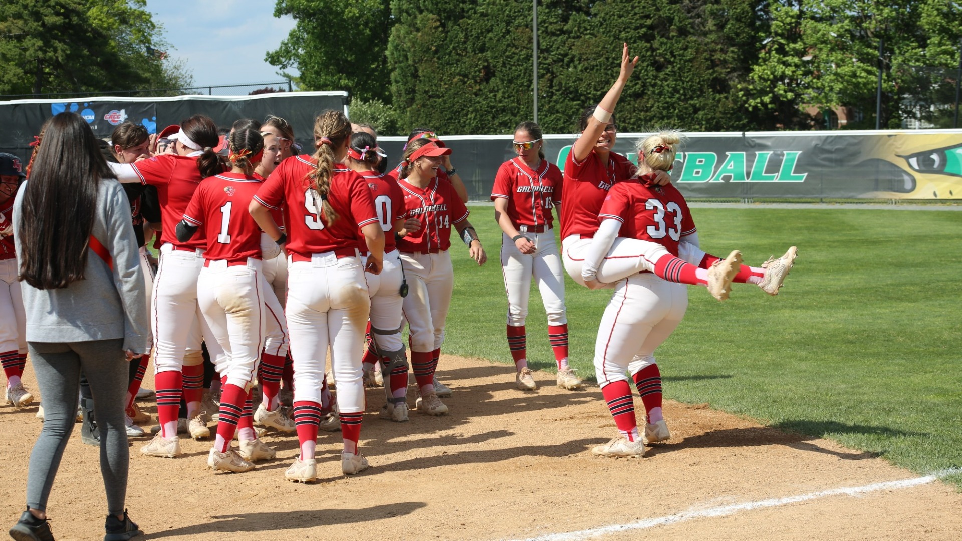 Cougars Celebrate Win