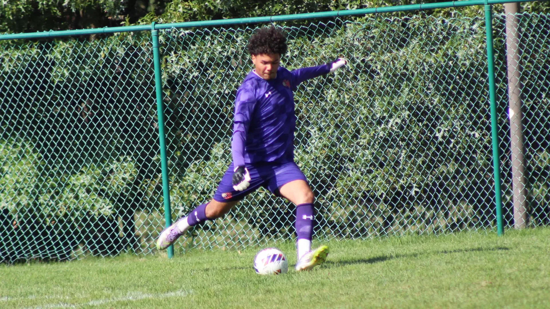 Da Silva goal kick