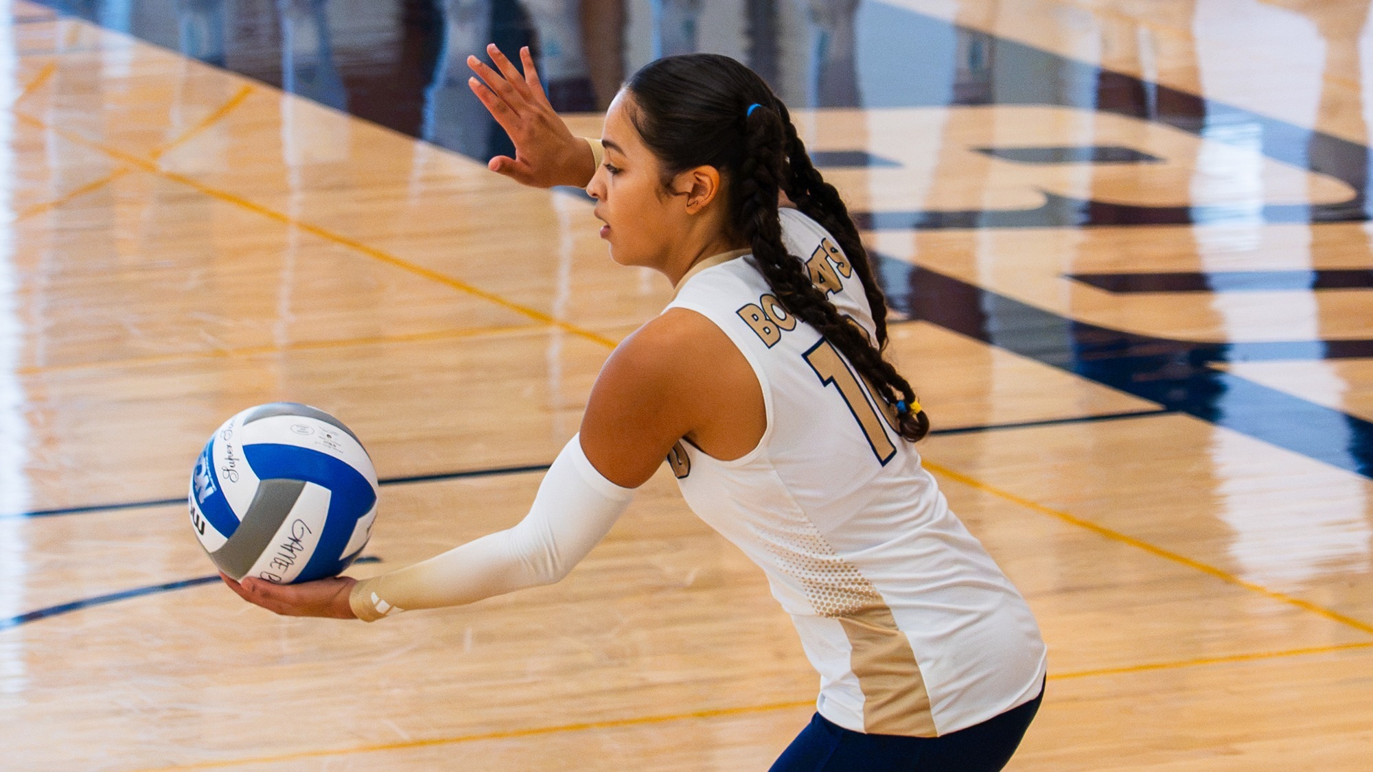 Jazmine Banks set to serve against San Francisco State on October, 2026 inside the Gallo Gymnasium.