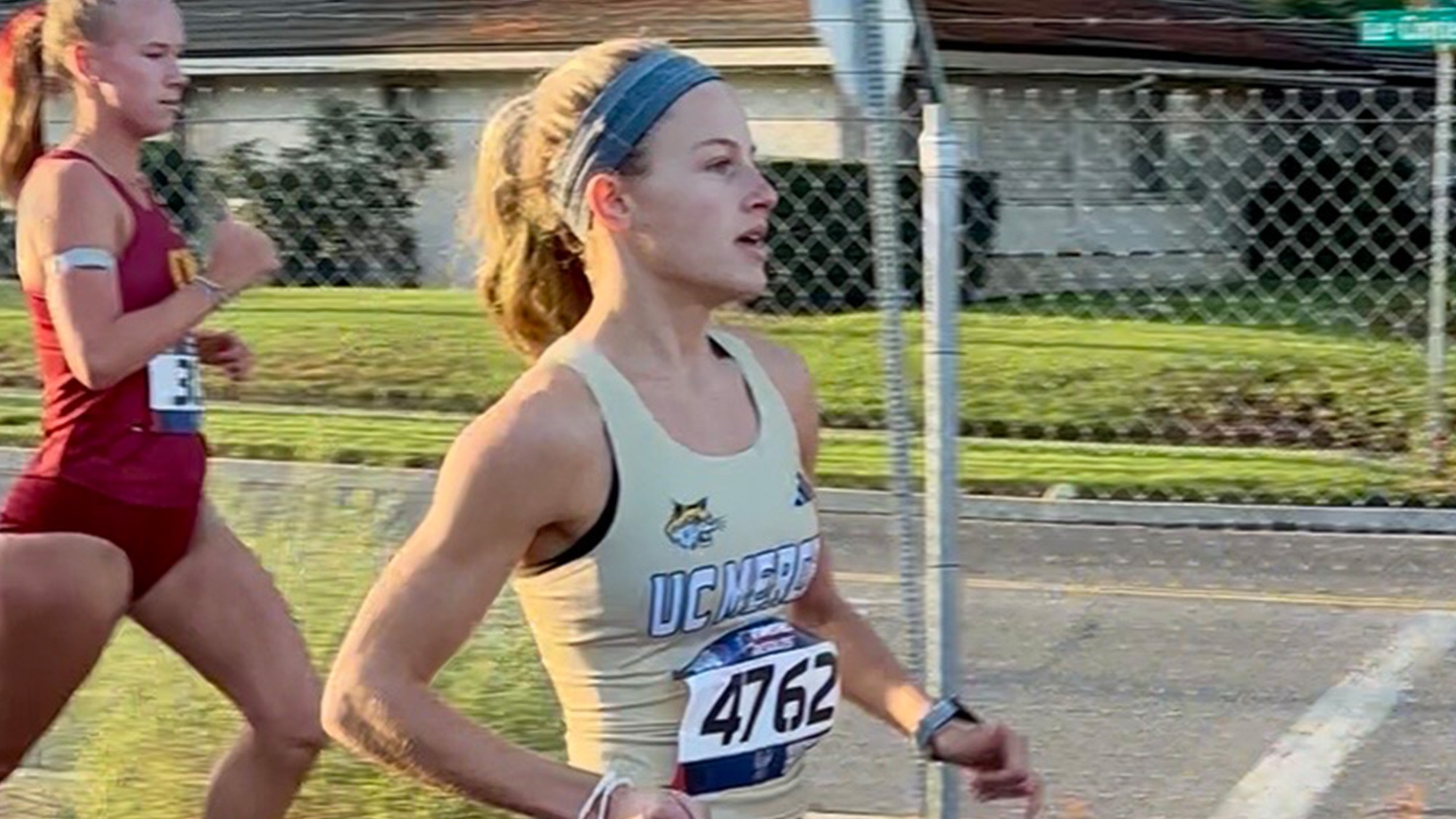 Emma Drelinger running at the UCR Invitational
