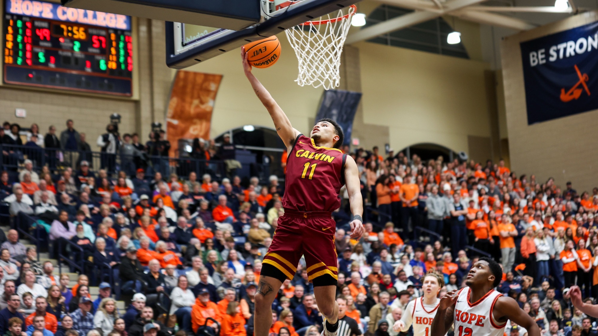 Zion Ruckard scores on a fast break layup at Hope - 1-24-26