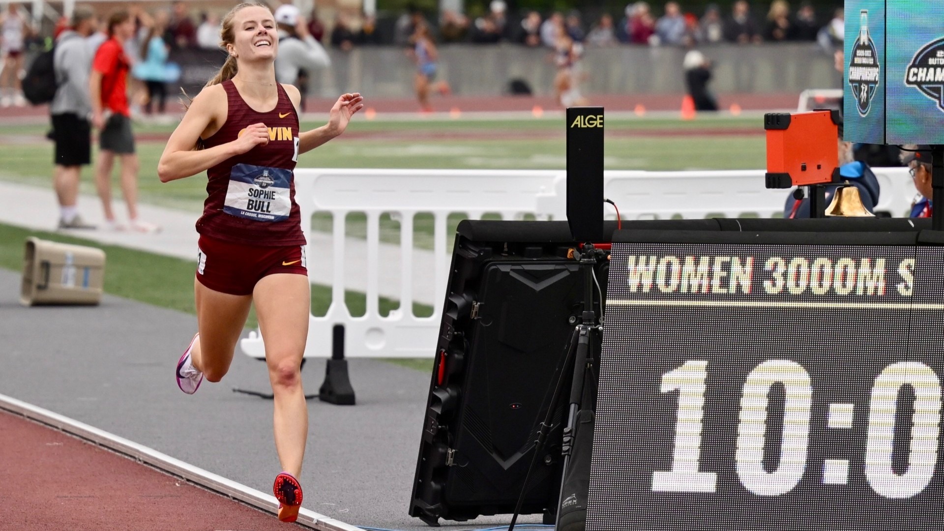 Sophie Bull Captures 2026 NCAA III National Title in Steeplechase - 5-22-26
