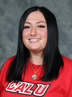 2022 natalya smarra headshot