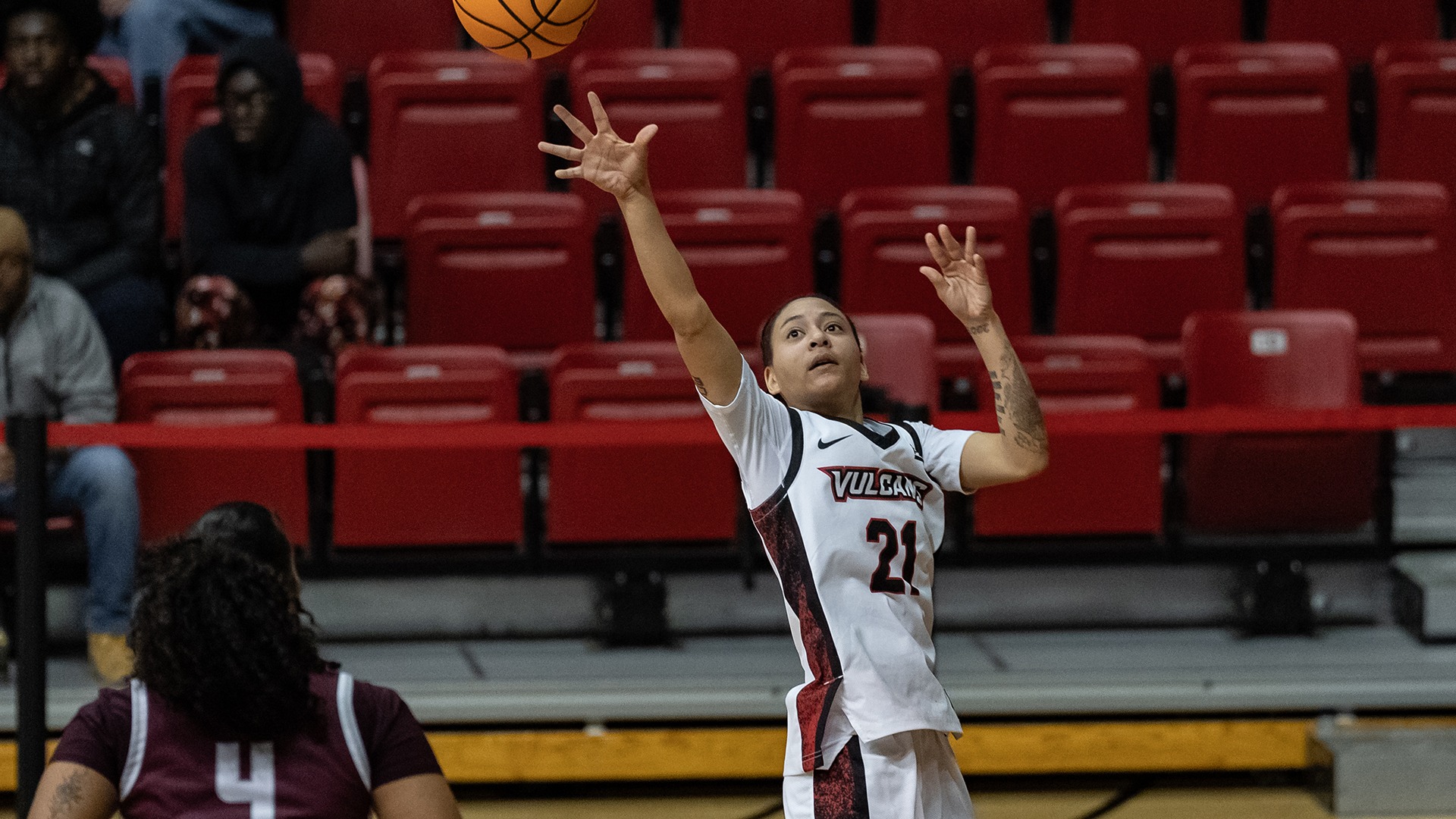 hull running jumper vs fairmont state