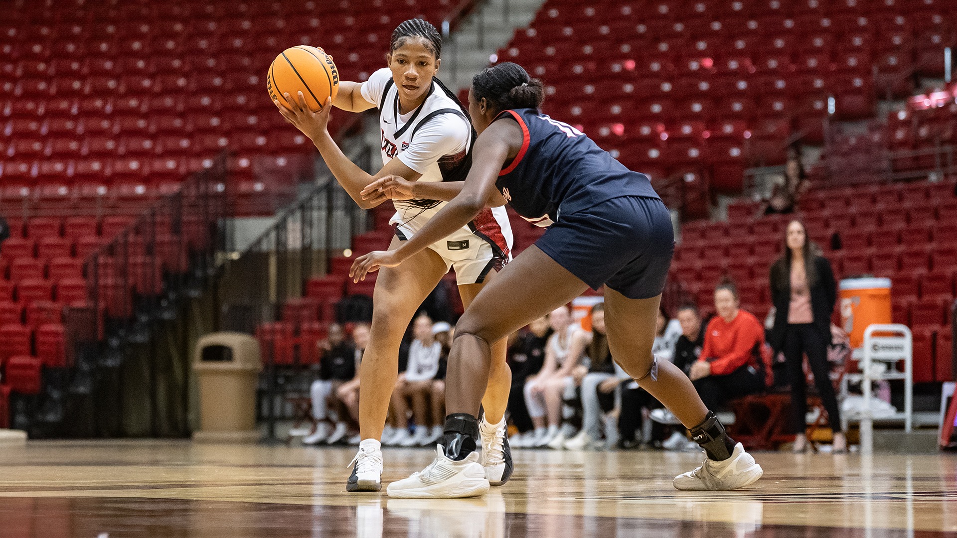 young with ball vs ship 2025