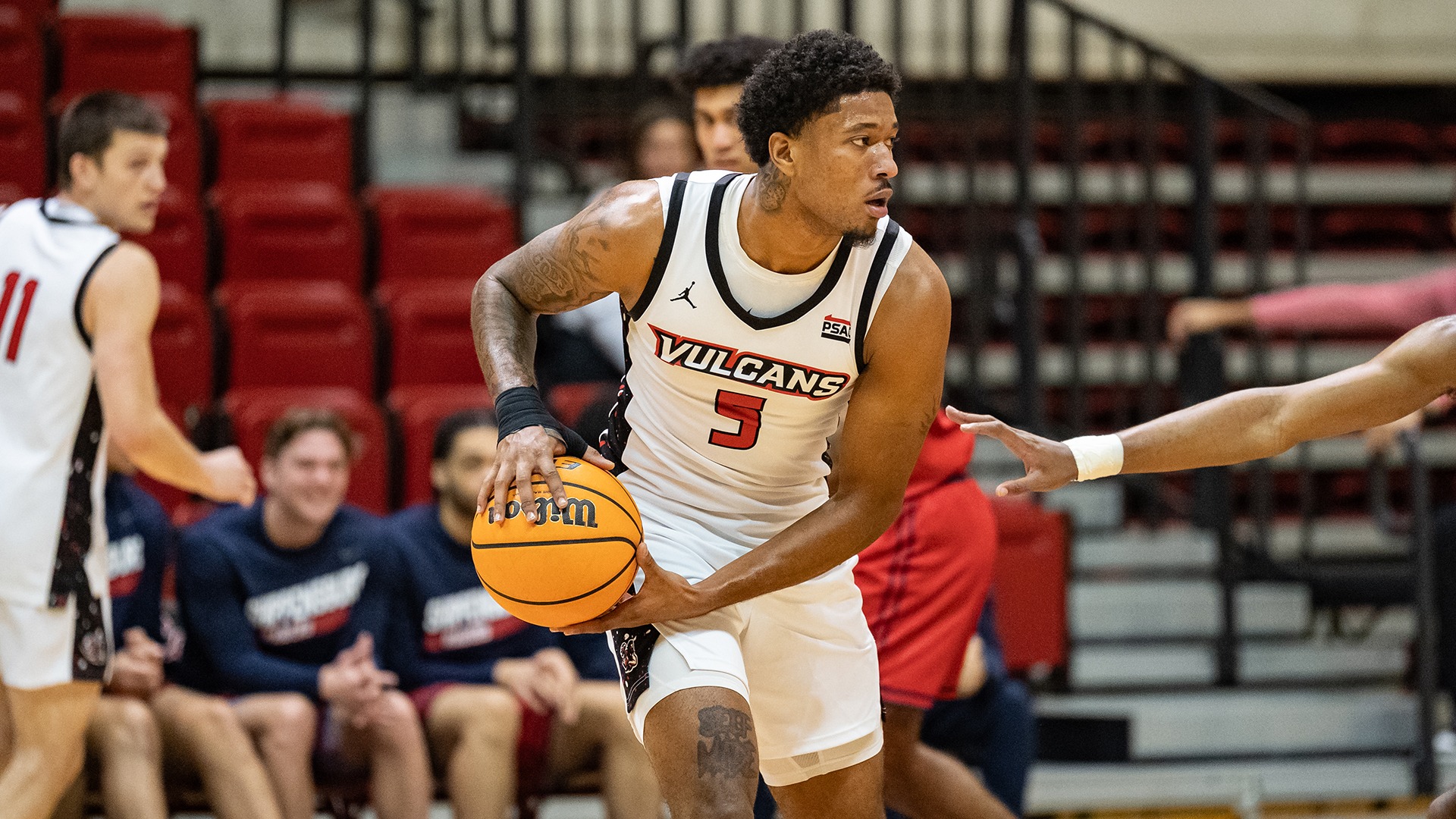 deshields with ball vs ship 2025