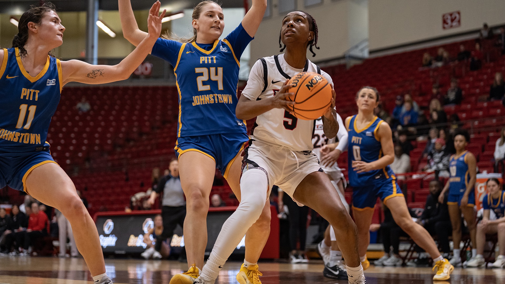bankett under hoop vs upj 2026