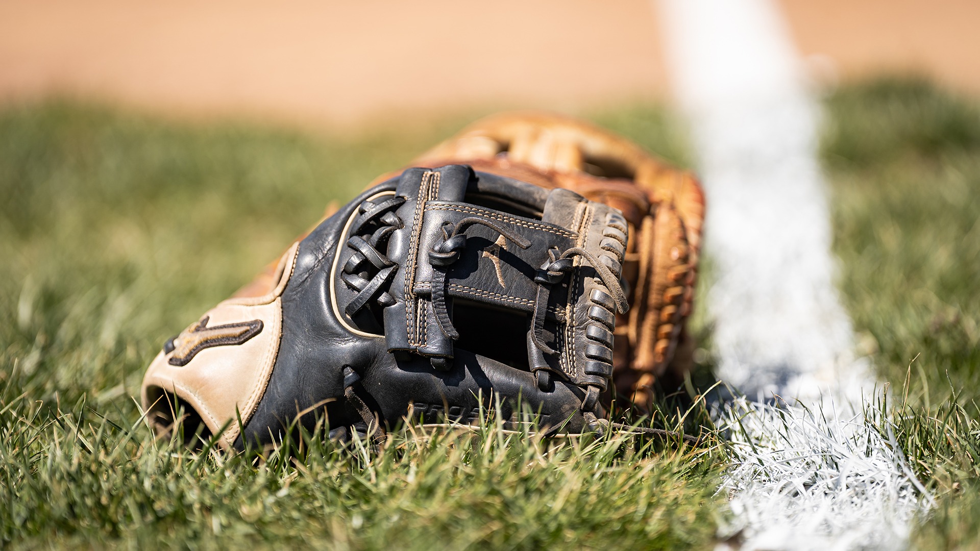 gloves on baseline at lilley