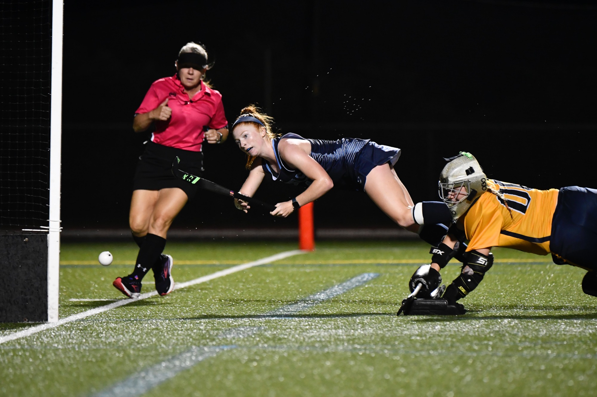 Big Fourth Quarter Fuels Field Hockey Past Smith Connecticut College