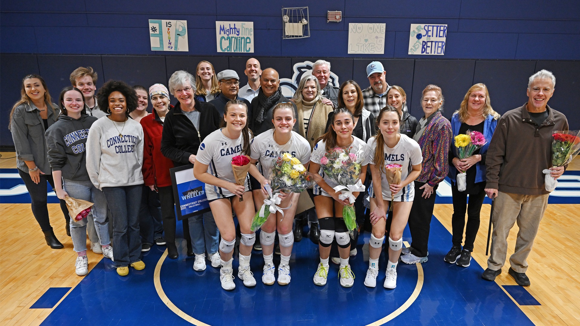 Volleyball Tops Mount Holyoke on Senior Night Connecticut College
