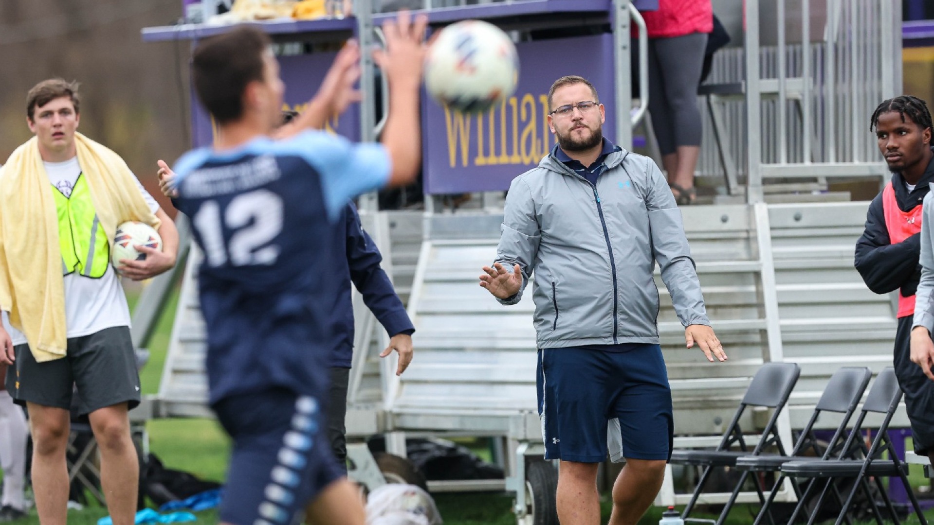 The title game of the 2022 NESCAC Men’s Soccer Championship featured eighth-seeded Connecticut College against third-seeded Amherst College on Sunday, November 6. The Mammoths won 2-1 in overtime.