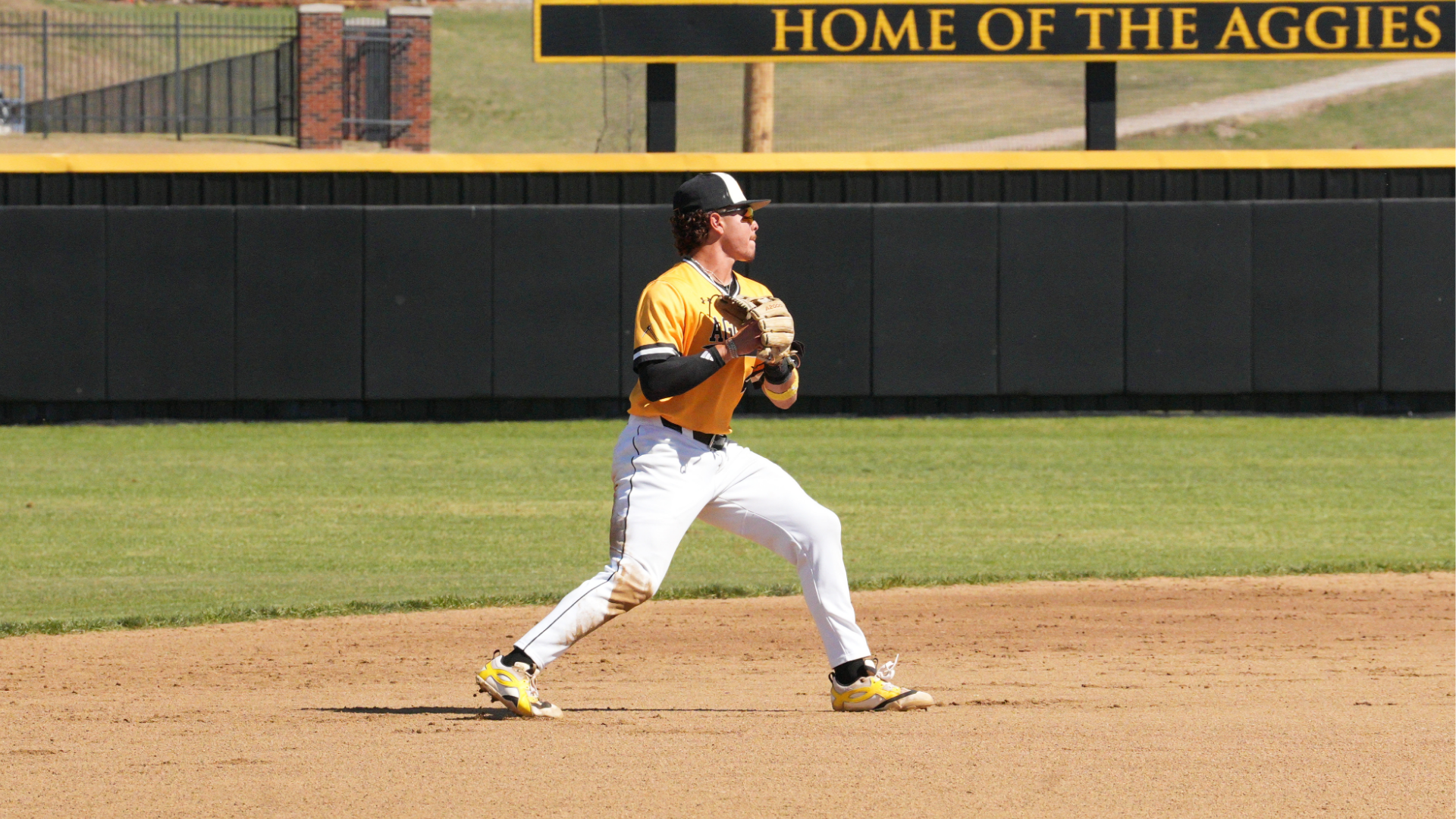 Cameron infielder making a throw