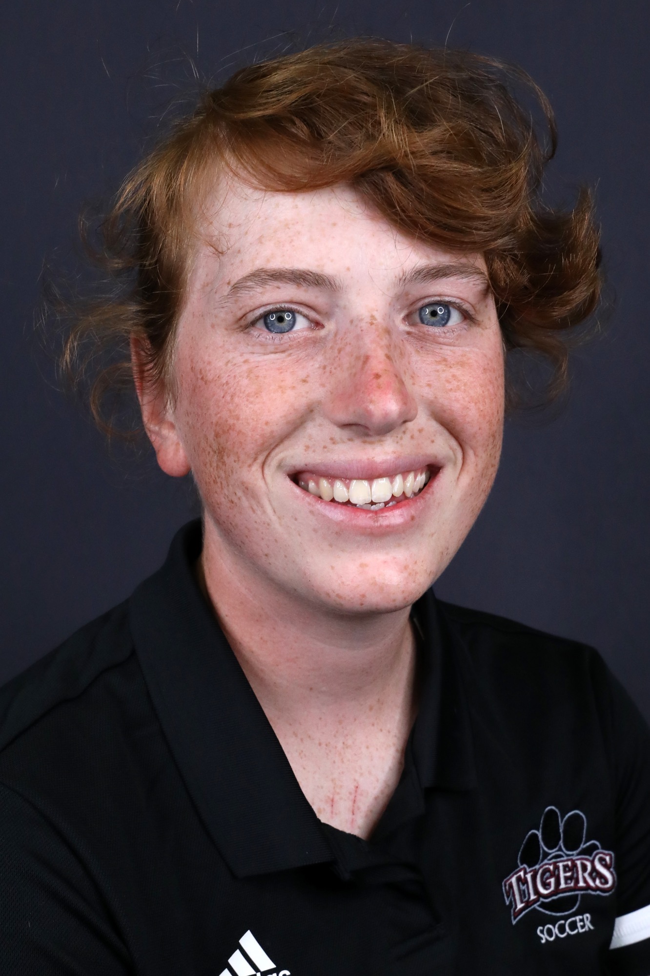 Lauren Woodcock Headshot 8-15-23