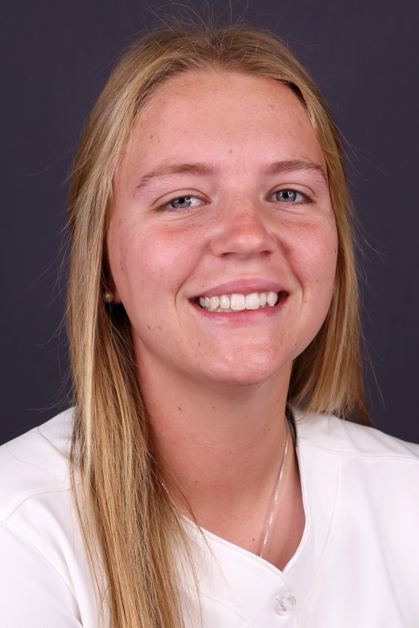 Lindsey Mitchell Headshot 9-4-24
