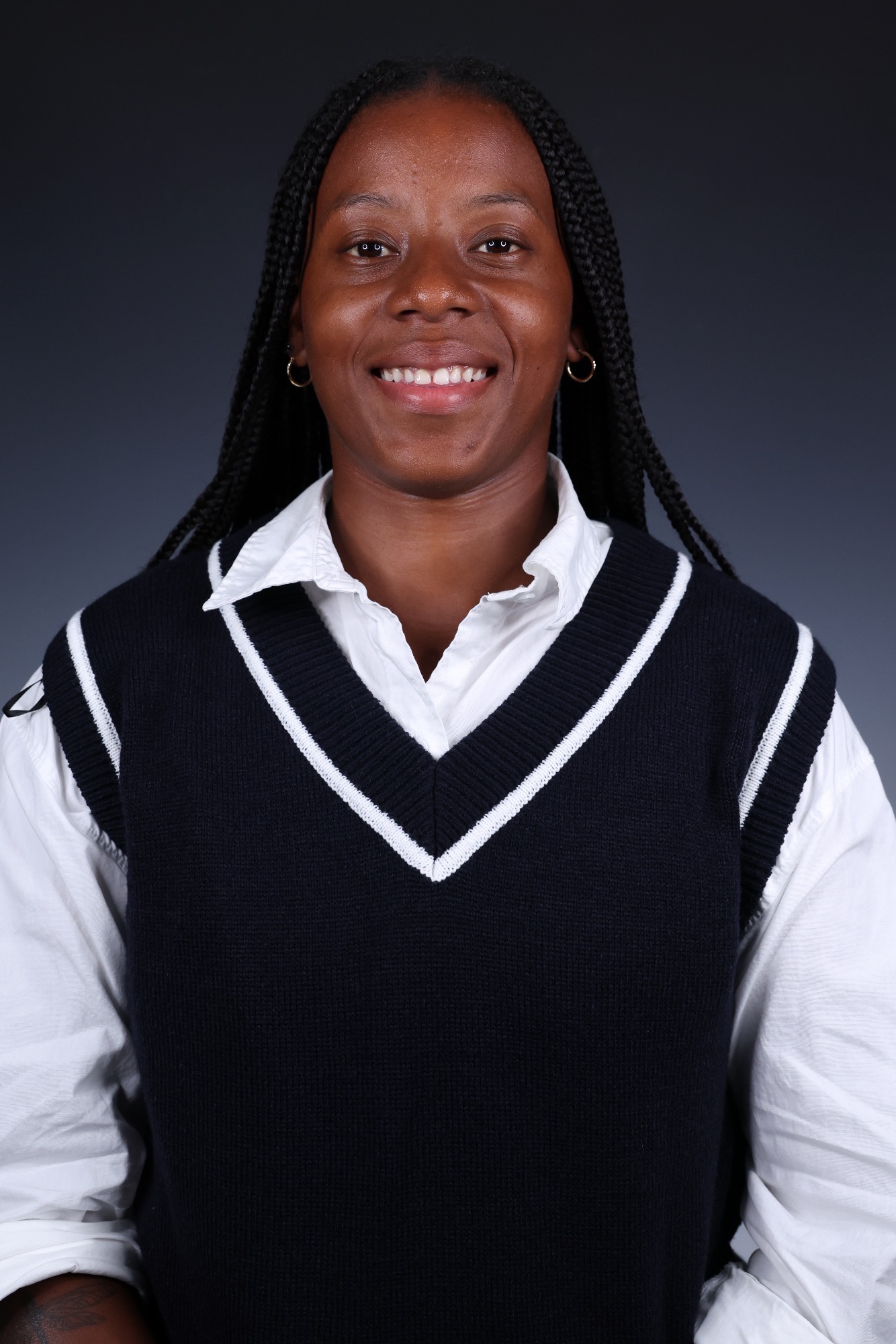 Shawney Coenraad Headshot 8-20-25