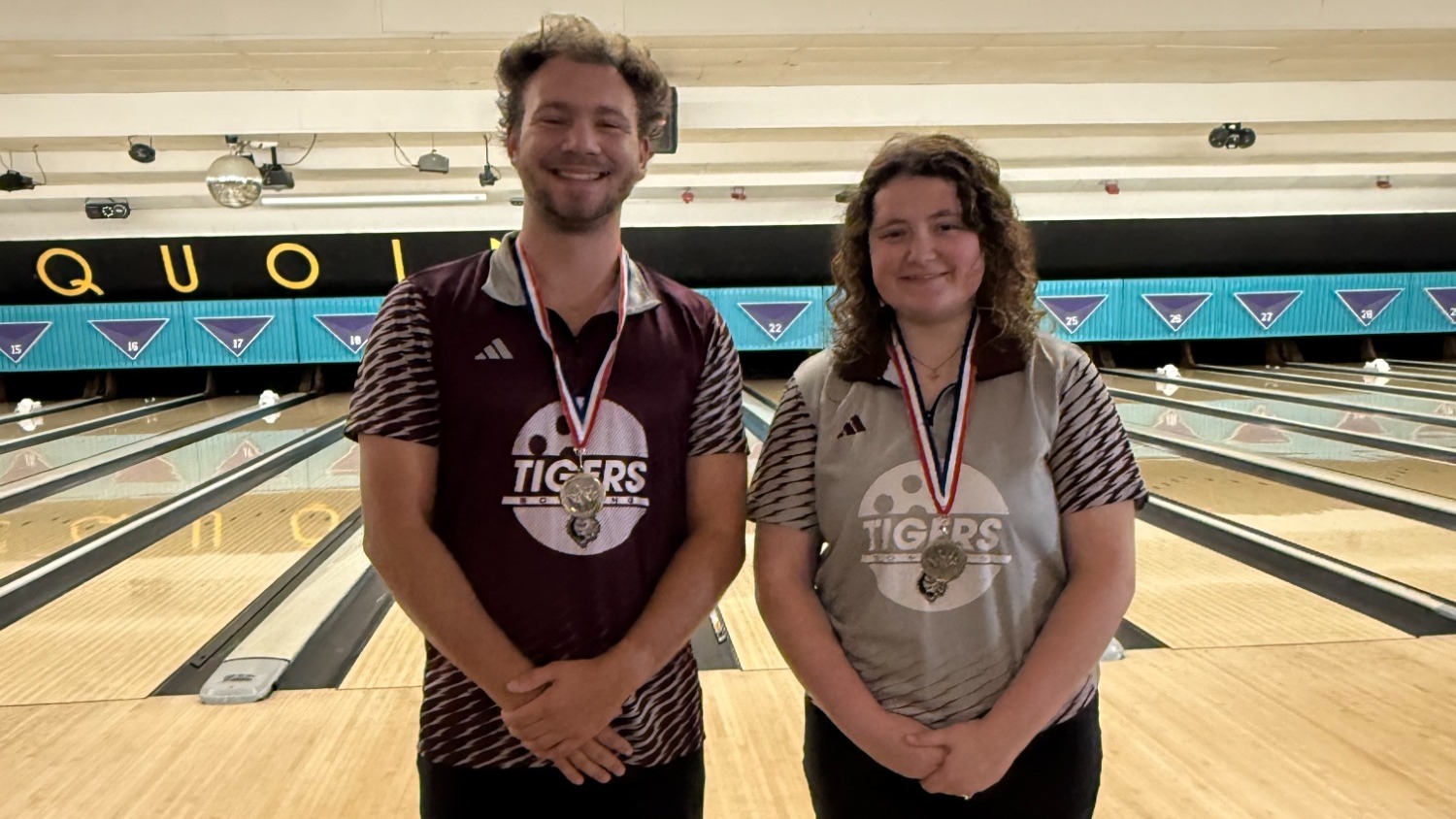 Tempe and Morrow with medals