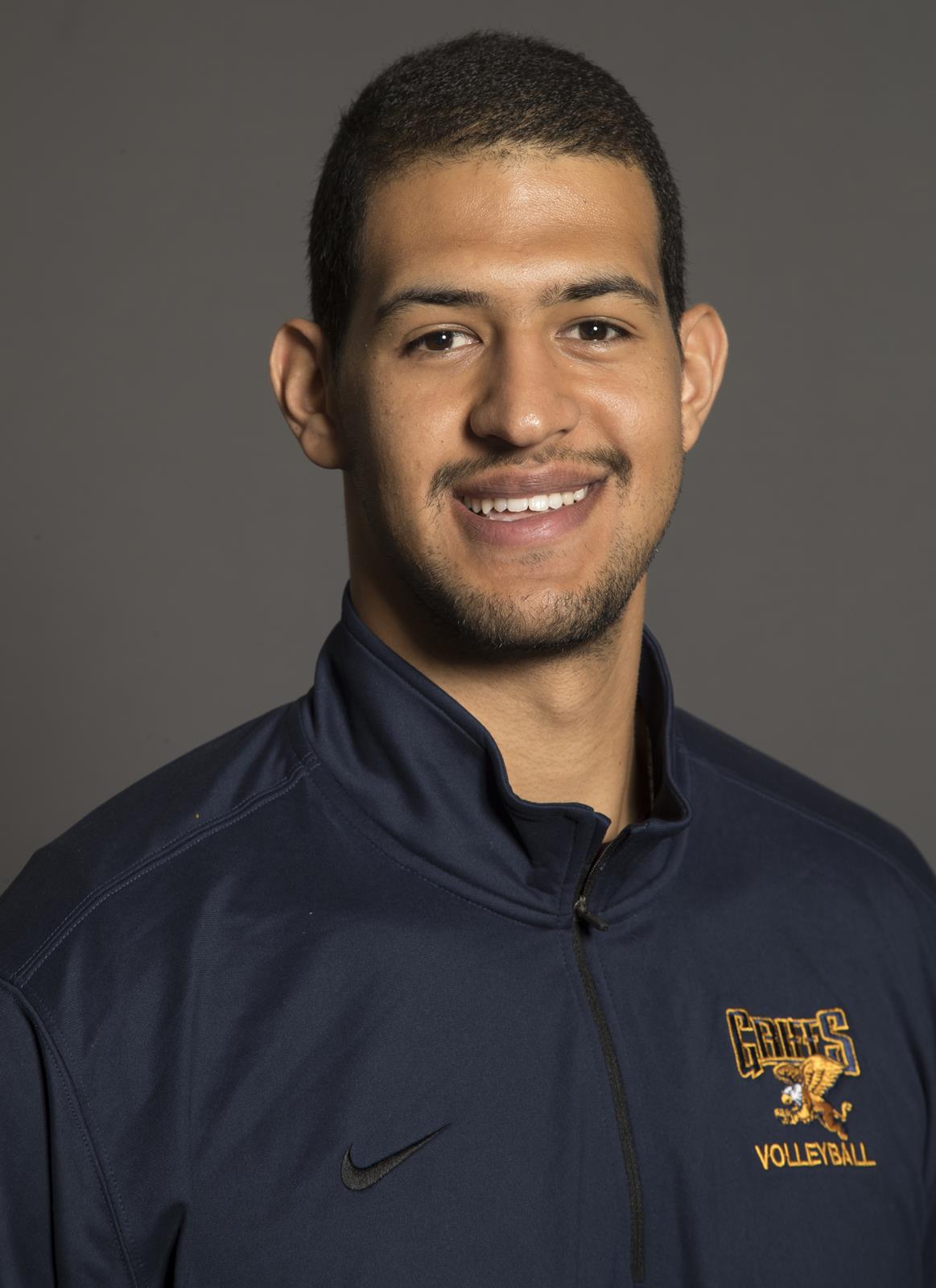 Mohamed Diyani 2017-18 headshot