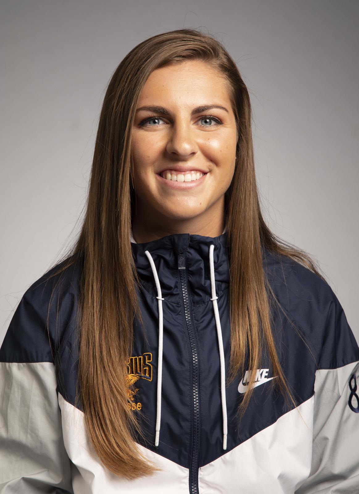 Riley Lucraelli 2019-20 Headshot