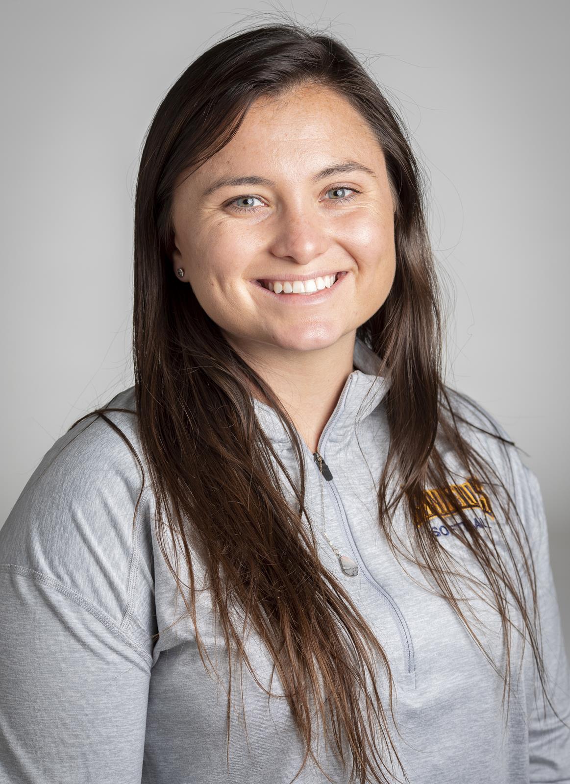 Stephanie Bielec headshot 2021