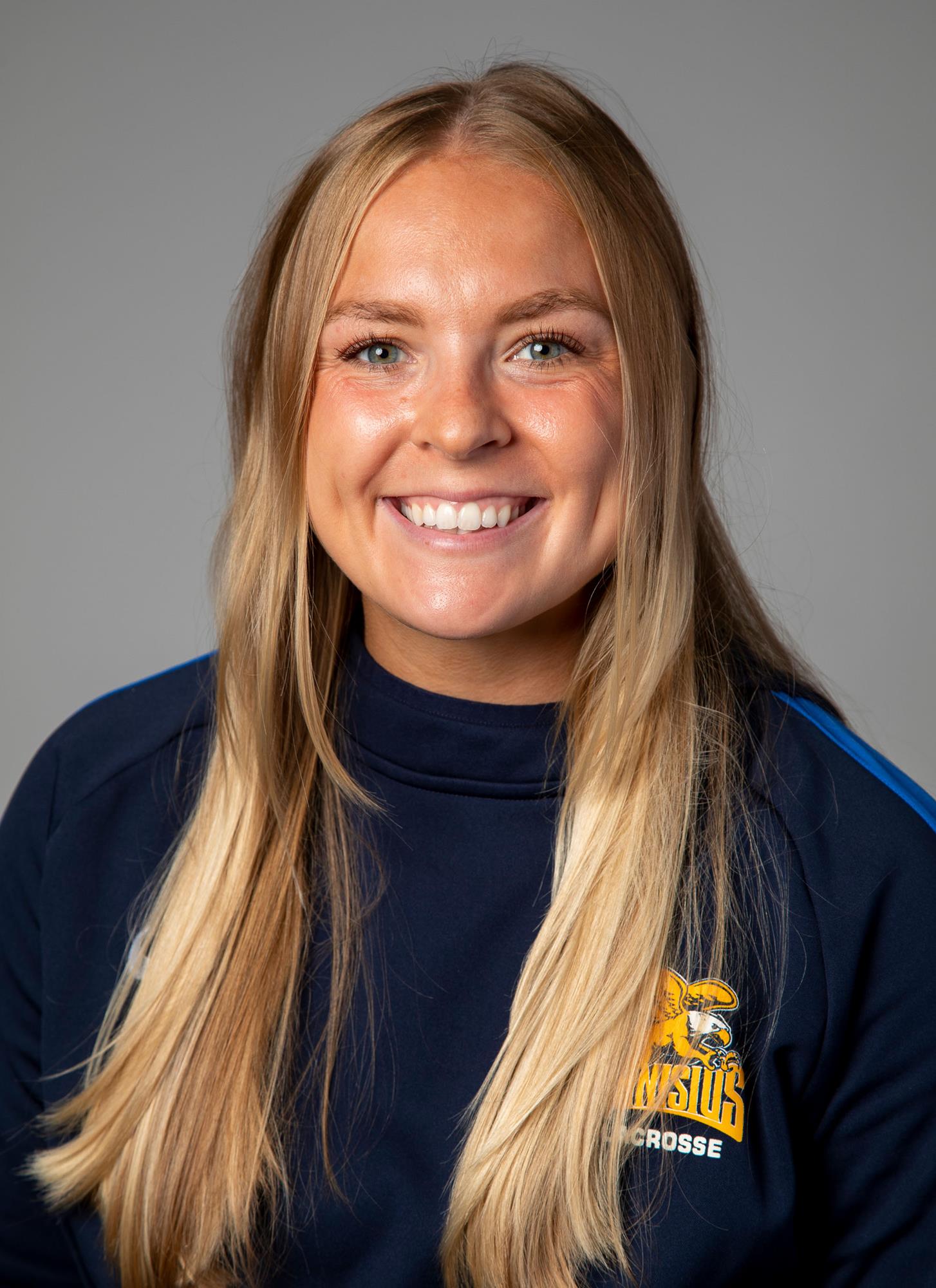 Jourdan Roemer Headshot 2021