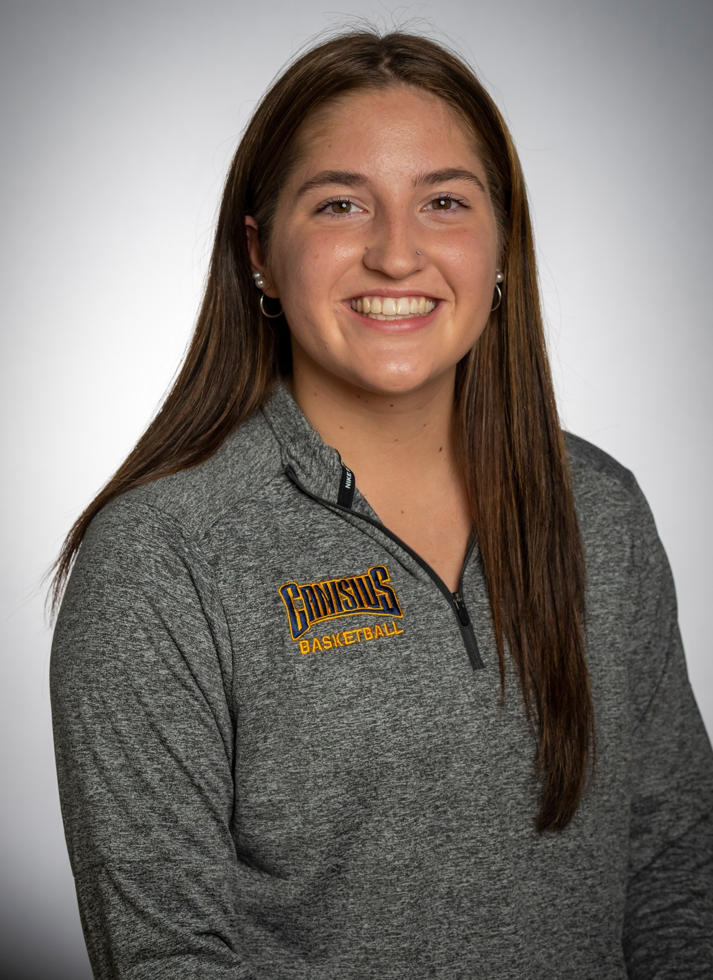 Lexie Mesuch 2023-24 Women's Baskteball Manager Headshot