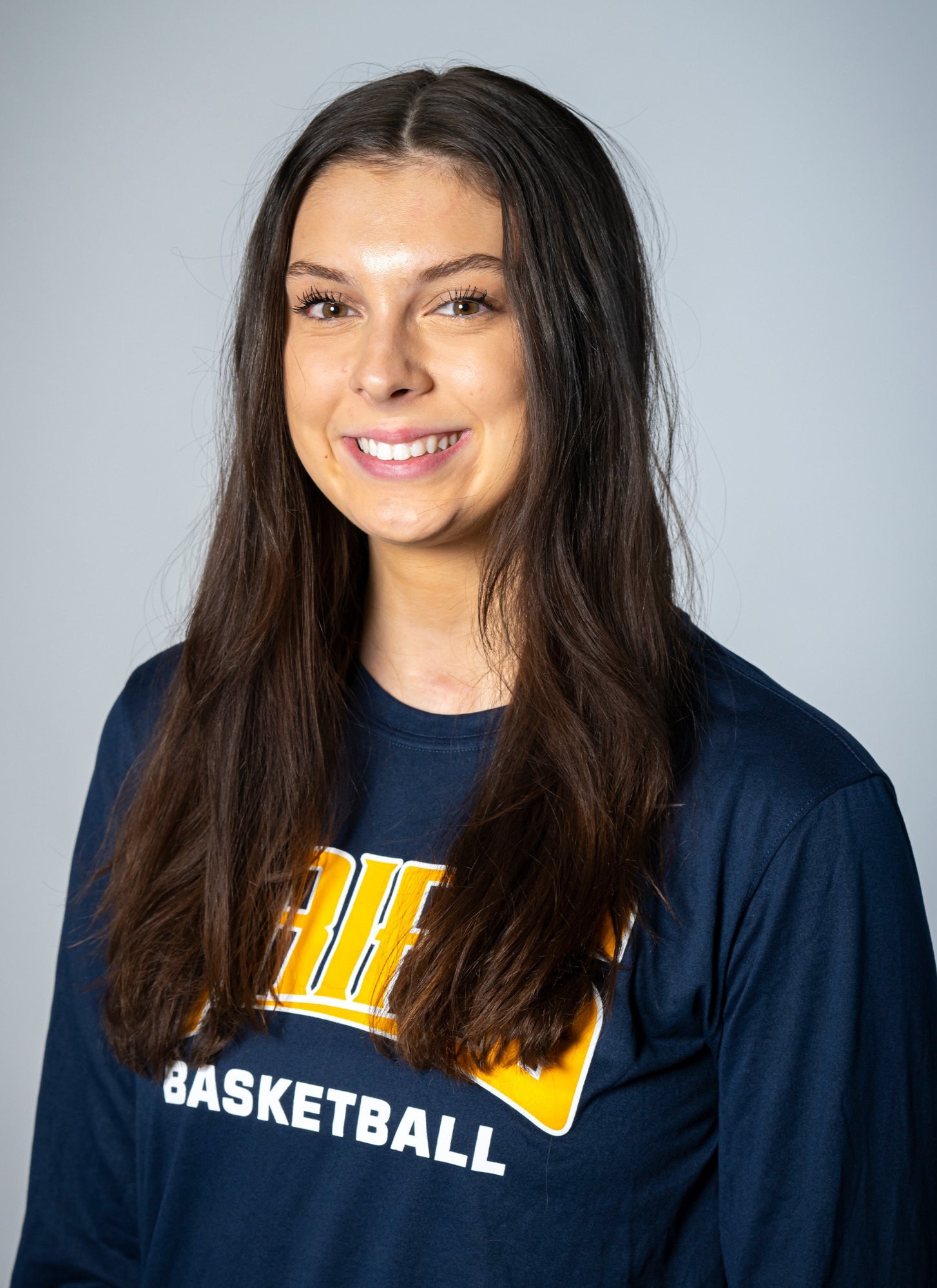 Cat Almeida 2023 Headshot
