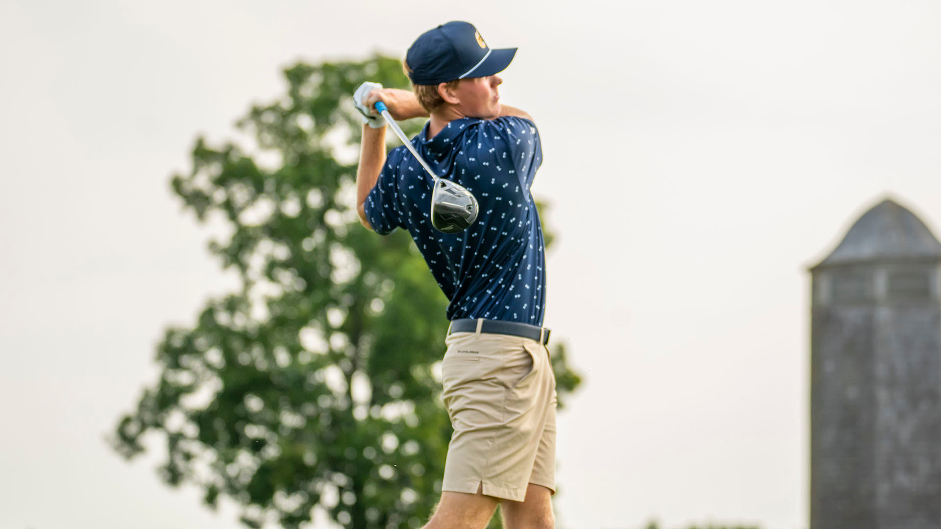 Mikey Takacs tees off on the 10th hole at the 2024 Little Three Golf Championship at Crag Burn Golf Club on Sept. 17, 2024.