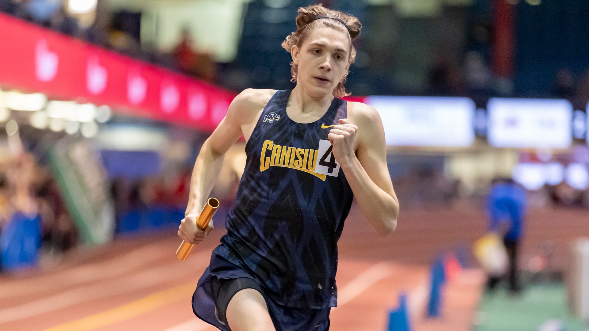 Joe Pivarunas runs at the 2024 MAAC Indoor Track Championships