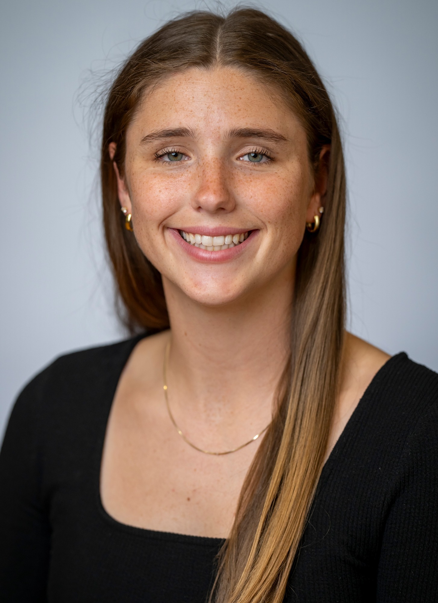 Courtney Roman Headshot