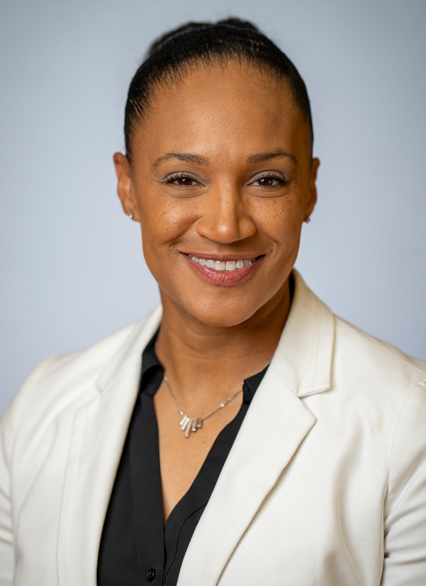 Tiffany Swoffard Headshot