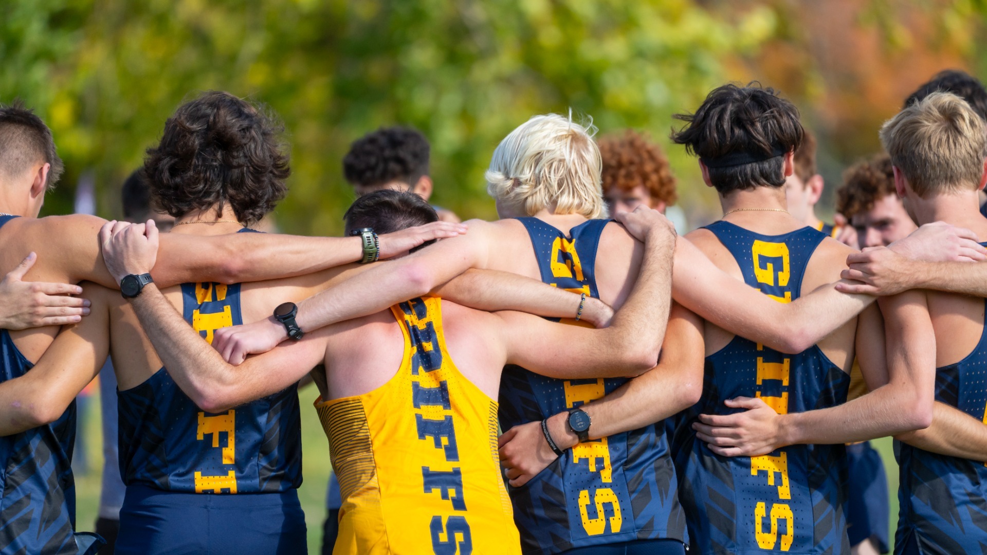 Men's Cross Country huddles before the Canisius Alumni Classic on Oct. 18, 2025