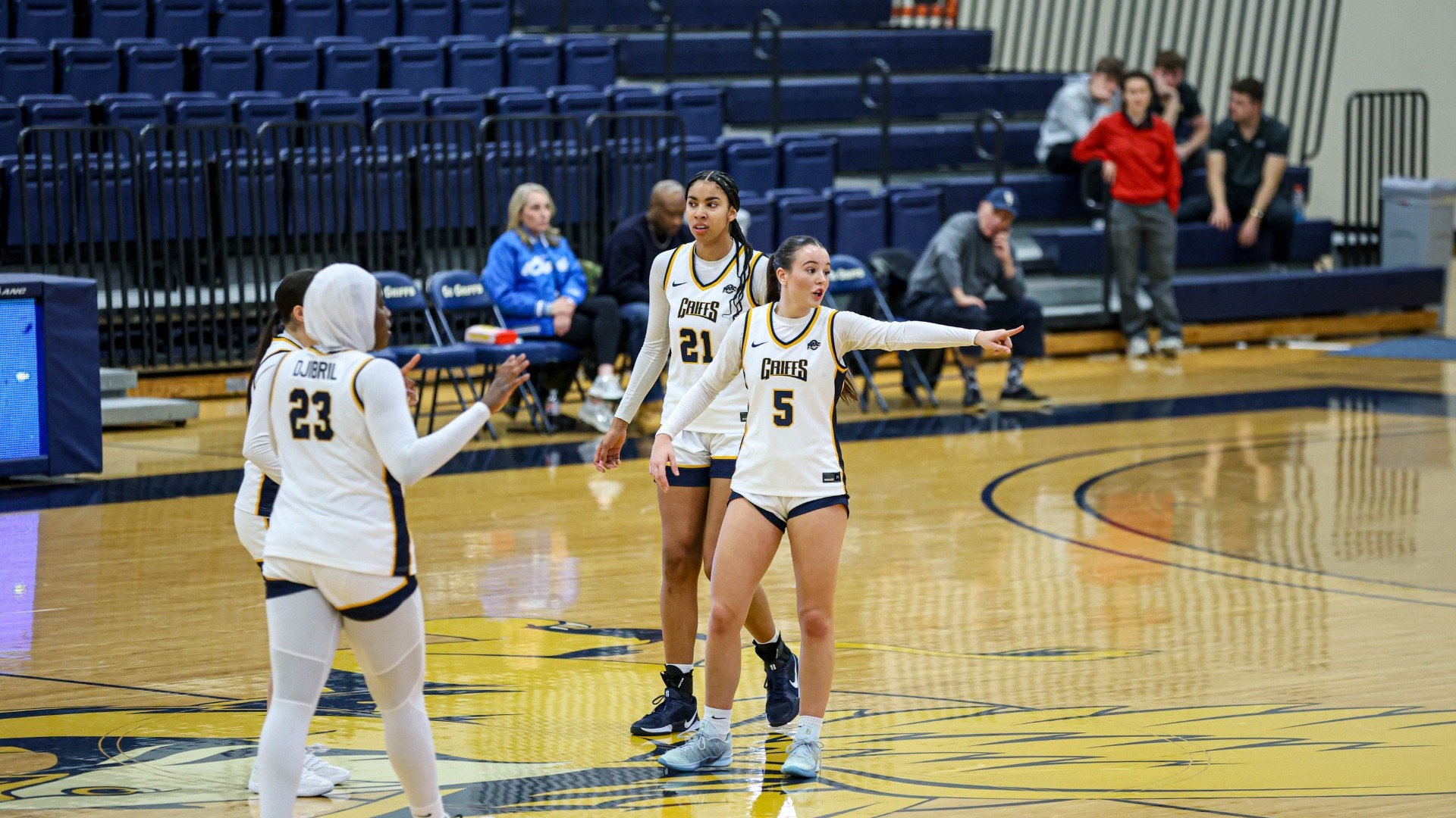 Irene Rey Pineda points during a game against Siena inside the Koessler Athletic Center in Buffalo, N.Y. on Dec. 21st 2025.