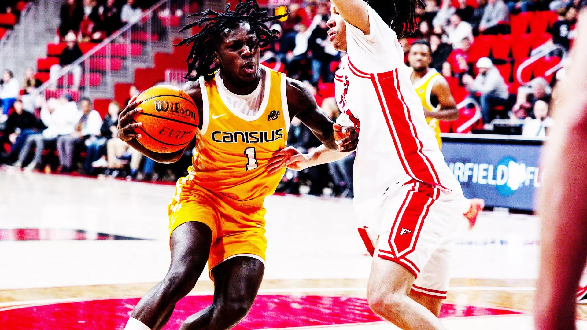 Javante Edwards gets into the paint in the first half of a road game at Fairfield on Jan. 24, 2026.