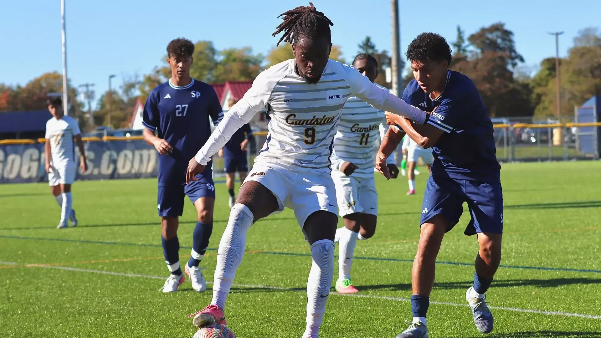 Sydney Aggrey game action vs. Saint Peter's 10/17/26