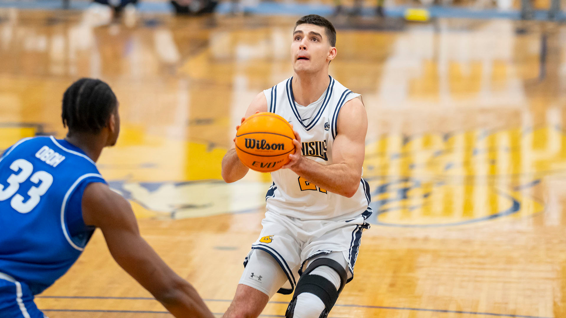 Max Jusianiec pulls up for a jumpshot in the first half of a home game against Buffalo on Nov. 29, 2025.