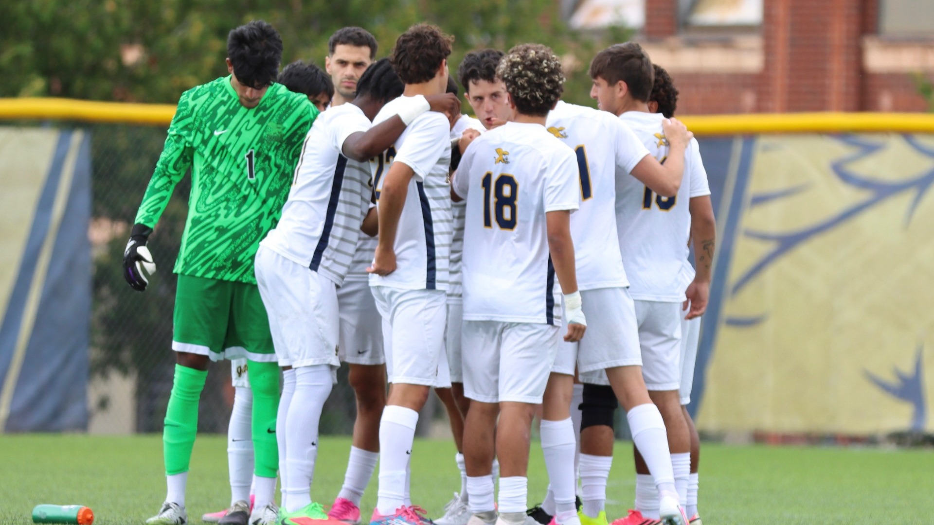 Canisius men's soccer huddle ahead of clash with Robert Morris - Aug. 23