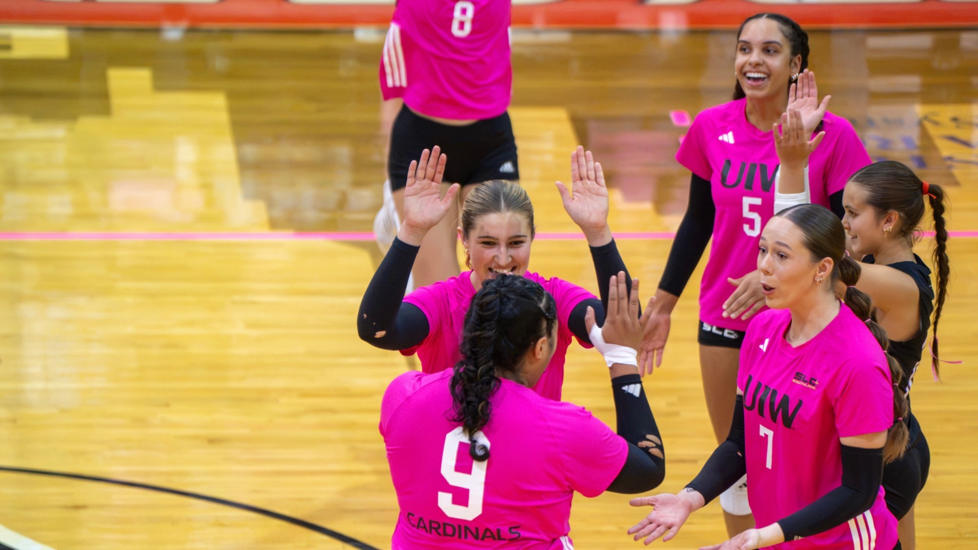 UIW Volleyball Celebrates