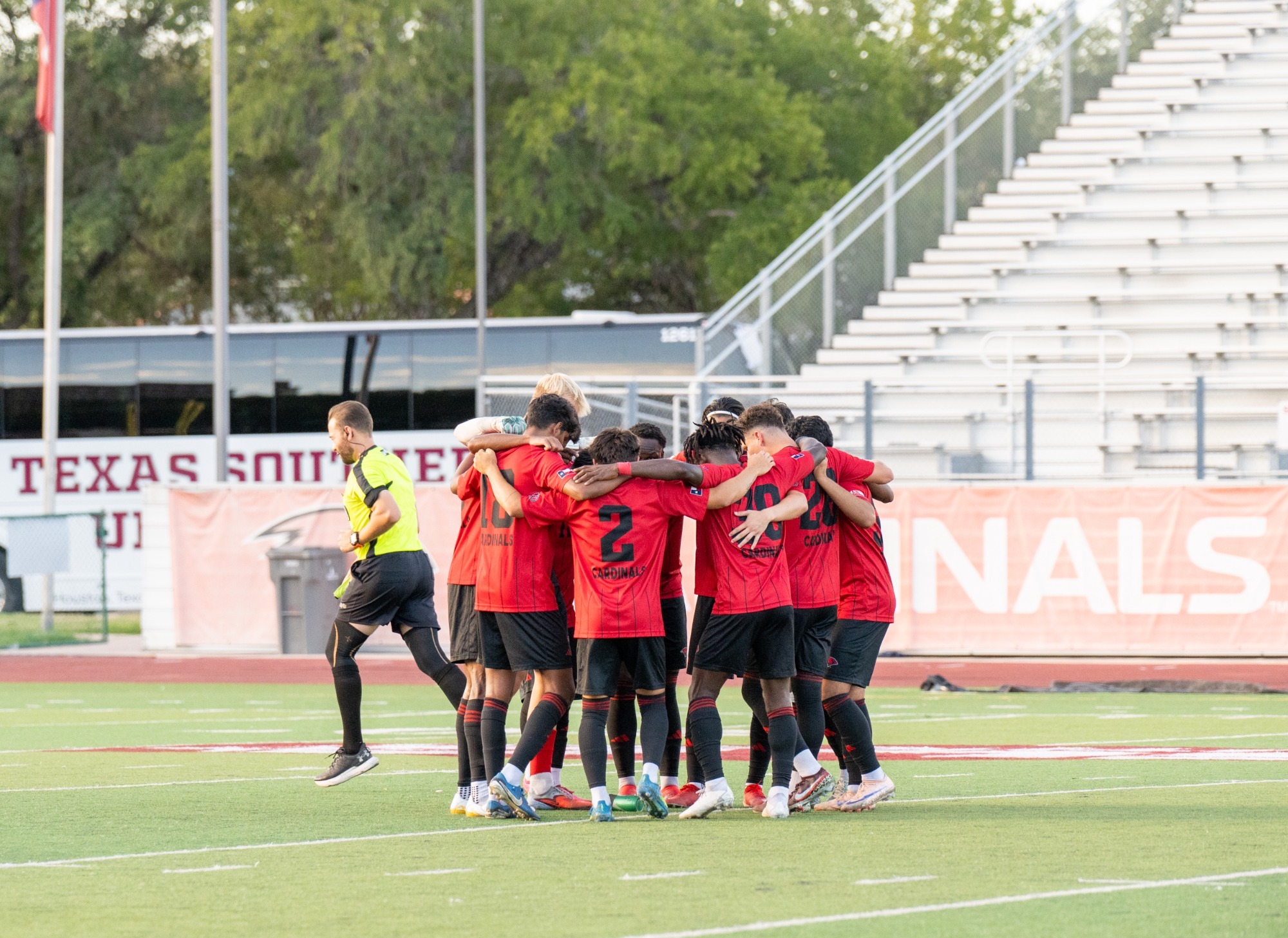 Men's soccer huddles in first game with UMass Lowell