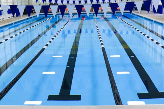 Pool w blue & white pennants