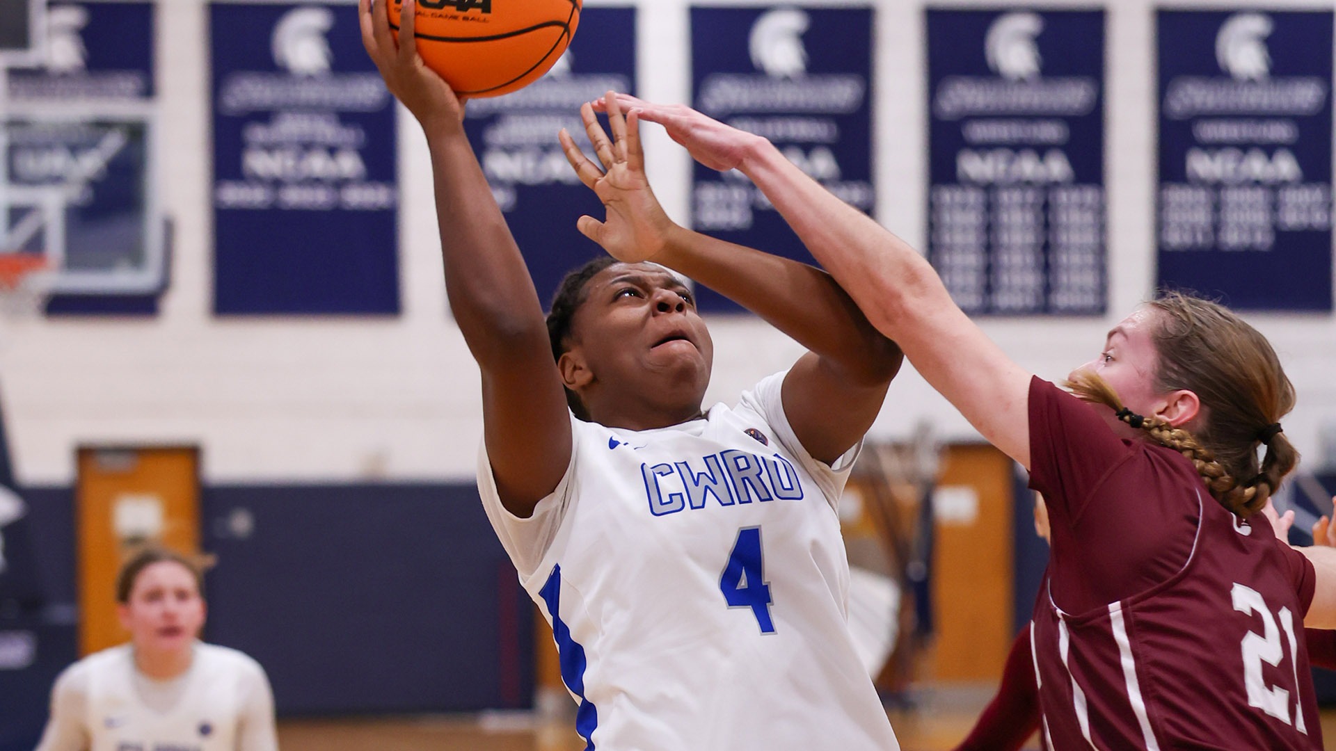 Christen Banks attempts a layup against Chicago