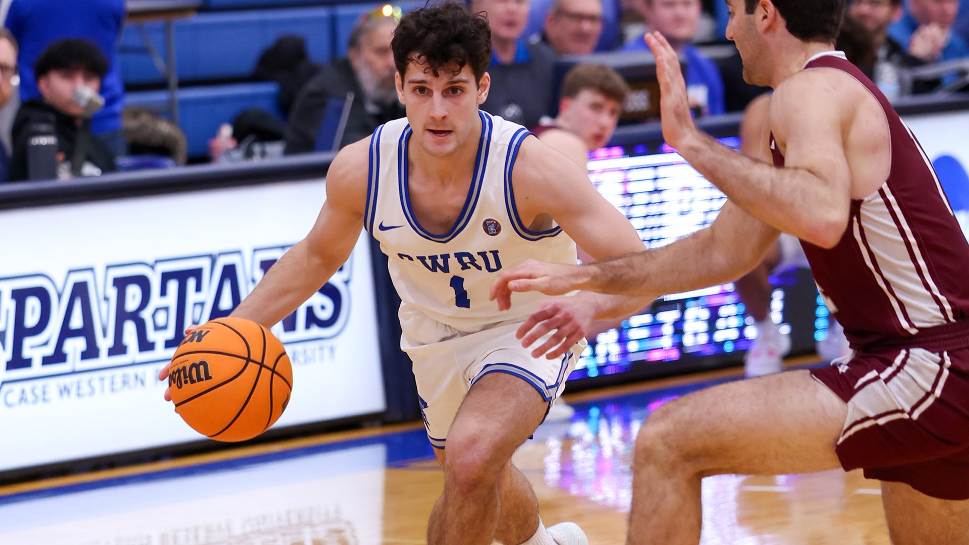 Anestis Hadjistamoulou dribbling past a Chicago defender