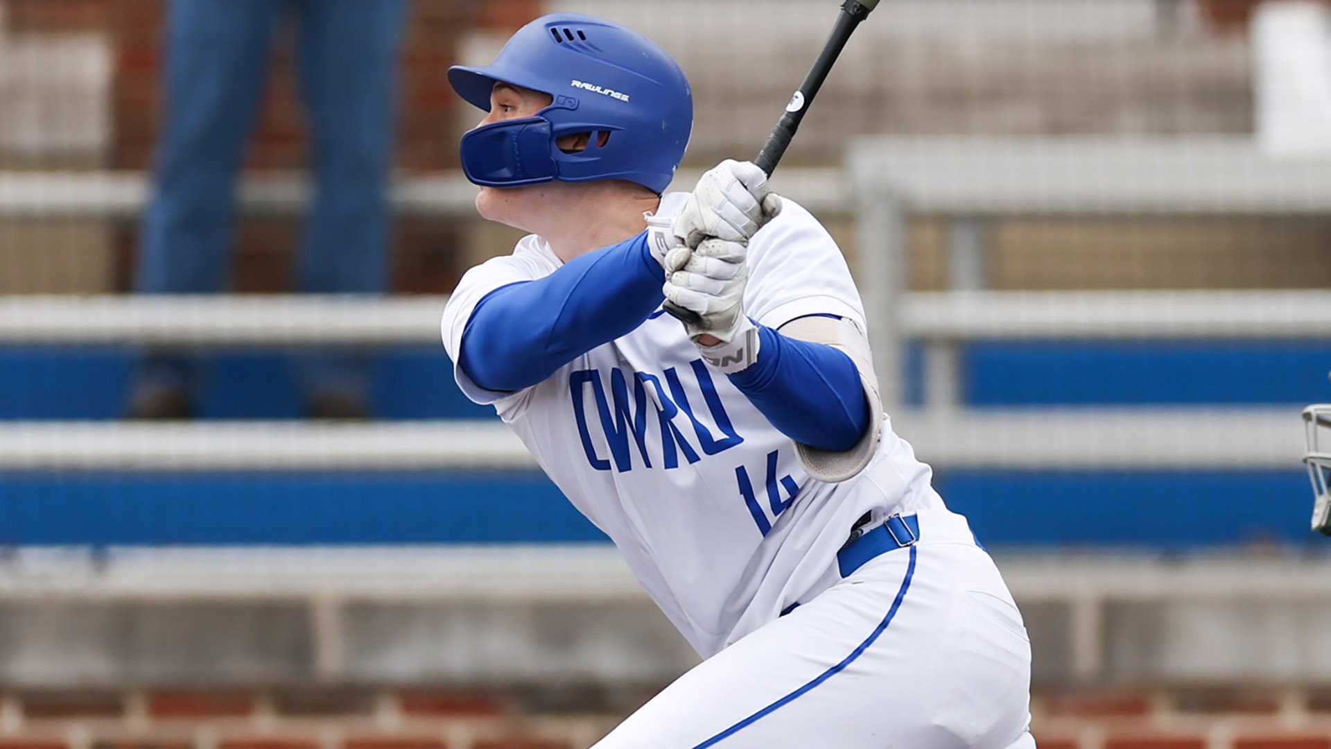 Matt Trout swinging against Oswego State