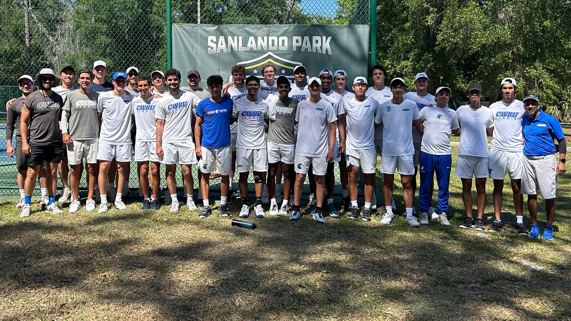 The CWRU men's tennis team at Sanlando Park