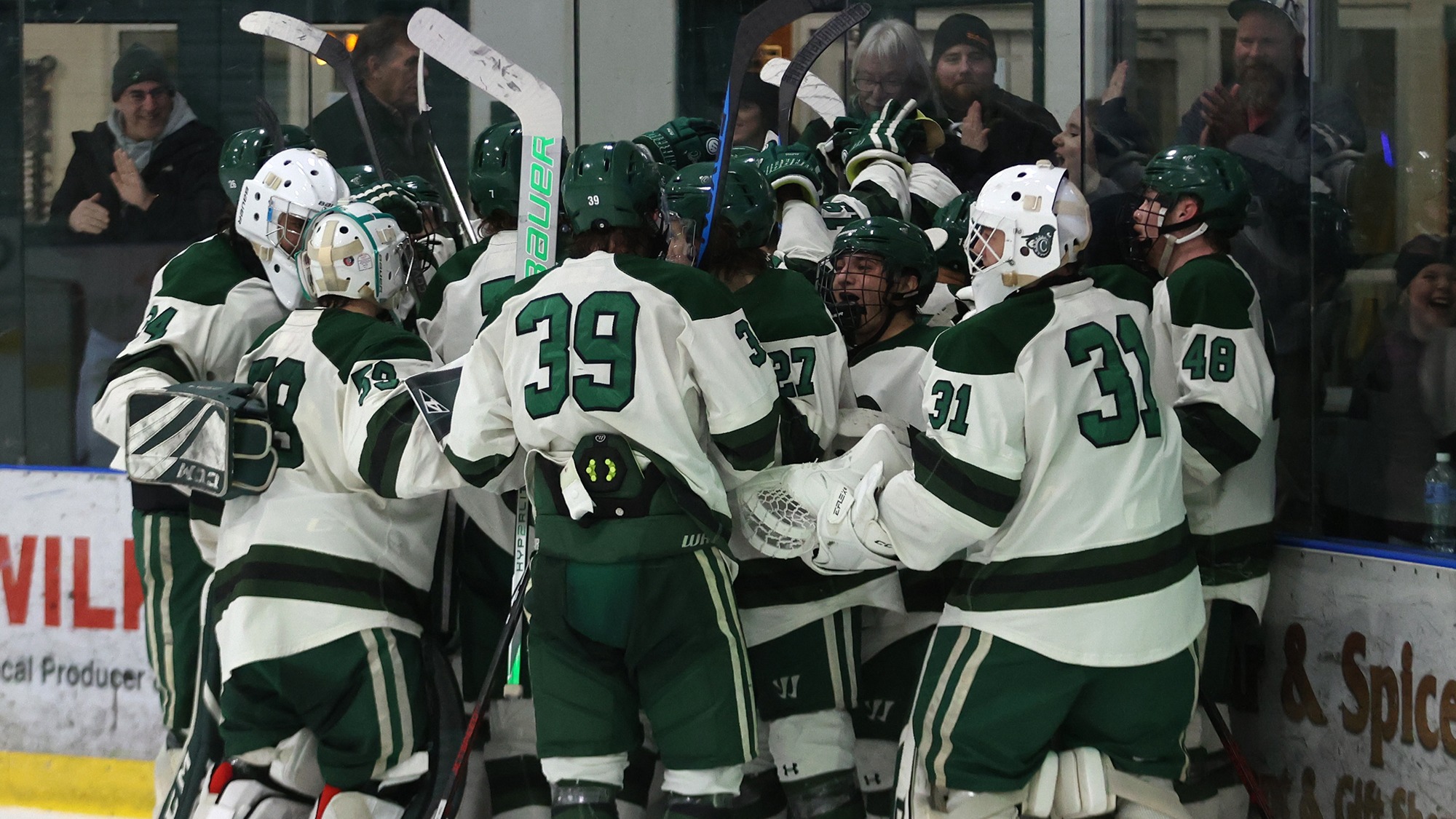 Reid's Golden Goal Lifts Men's Hockey Over UMass Boston, 21 Vermont State University Castleton
