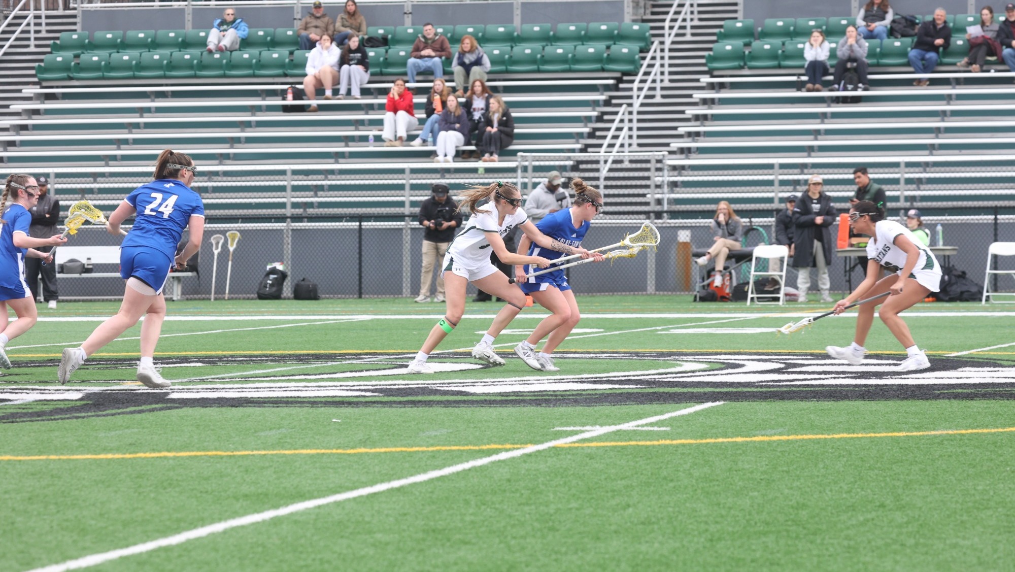 Phoebe Loomis takes draw against opponent