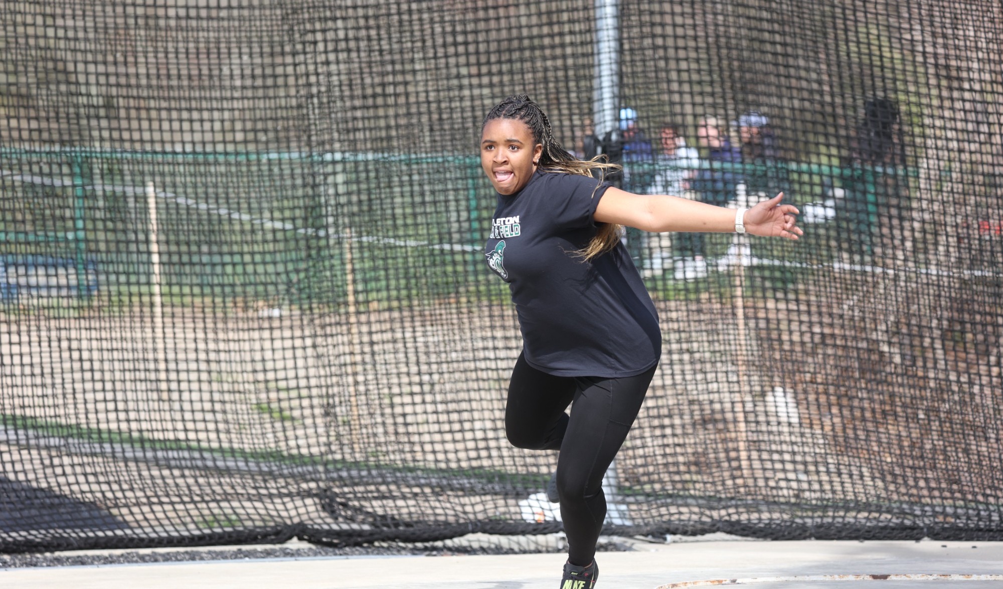 Kalynn Stevenson throwing at LECs