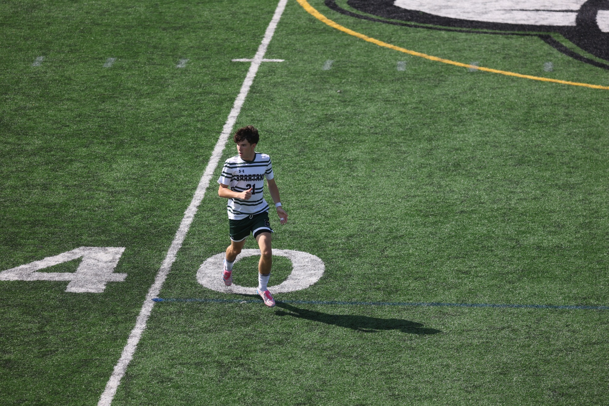 CJ Wallingford running down the field
